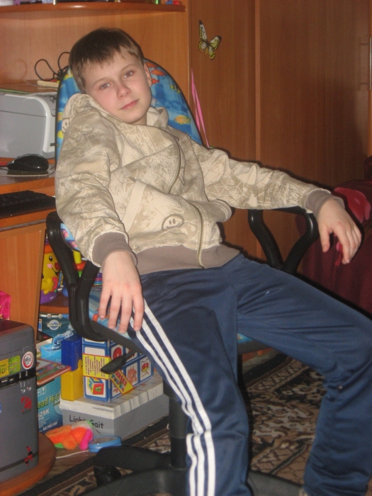      12