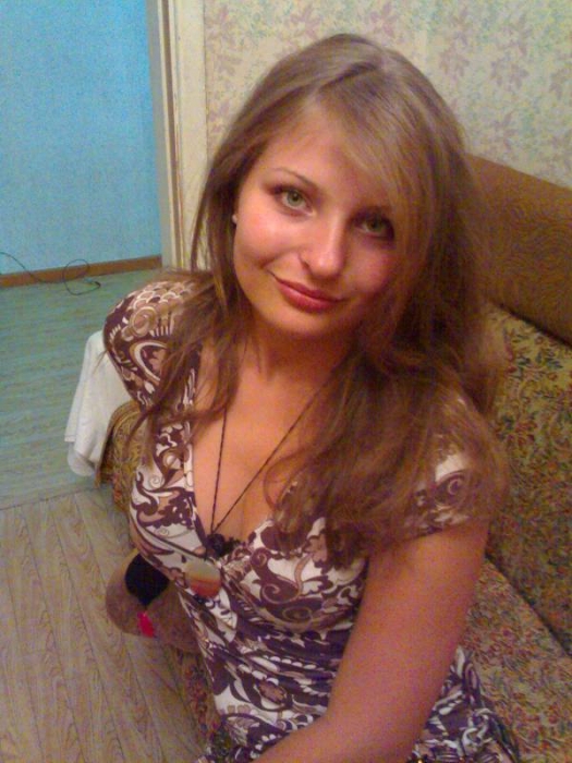 �:) 
