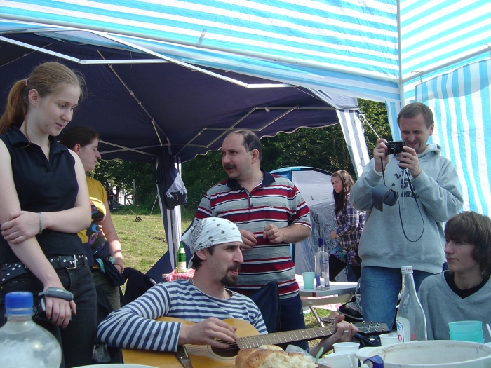    2009  ,  .(2009)