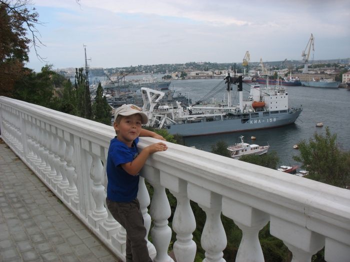 Володька на море Севастопольская бухта